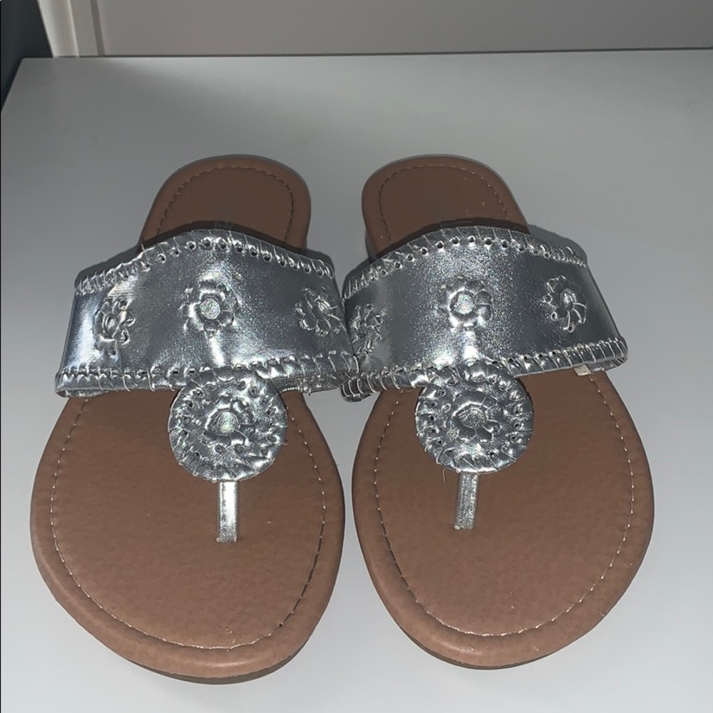 PALMS sandals size 9, fits like 8